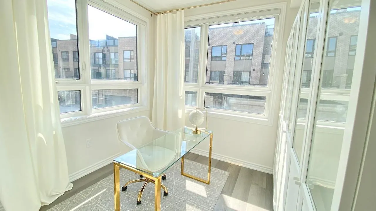 Apartman Modern And Bright Luxury Home Centrally Located In Toronto'S Gta