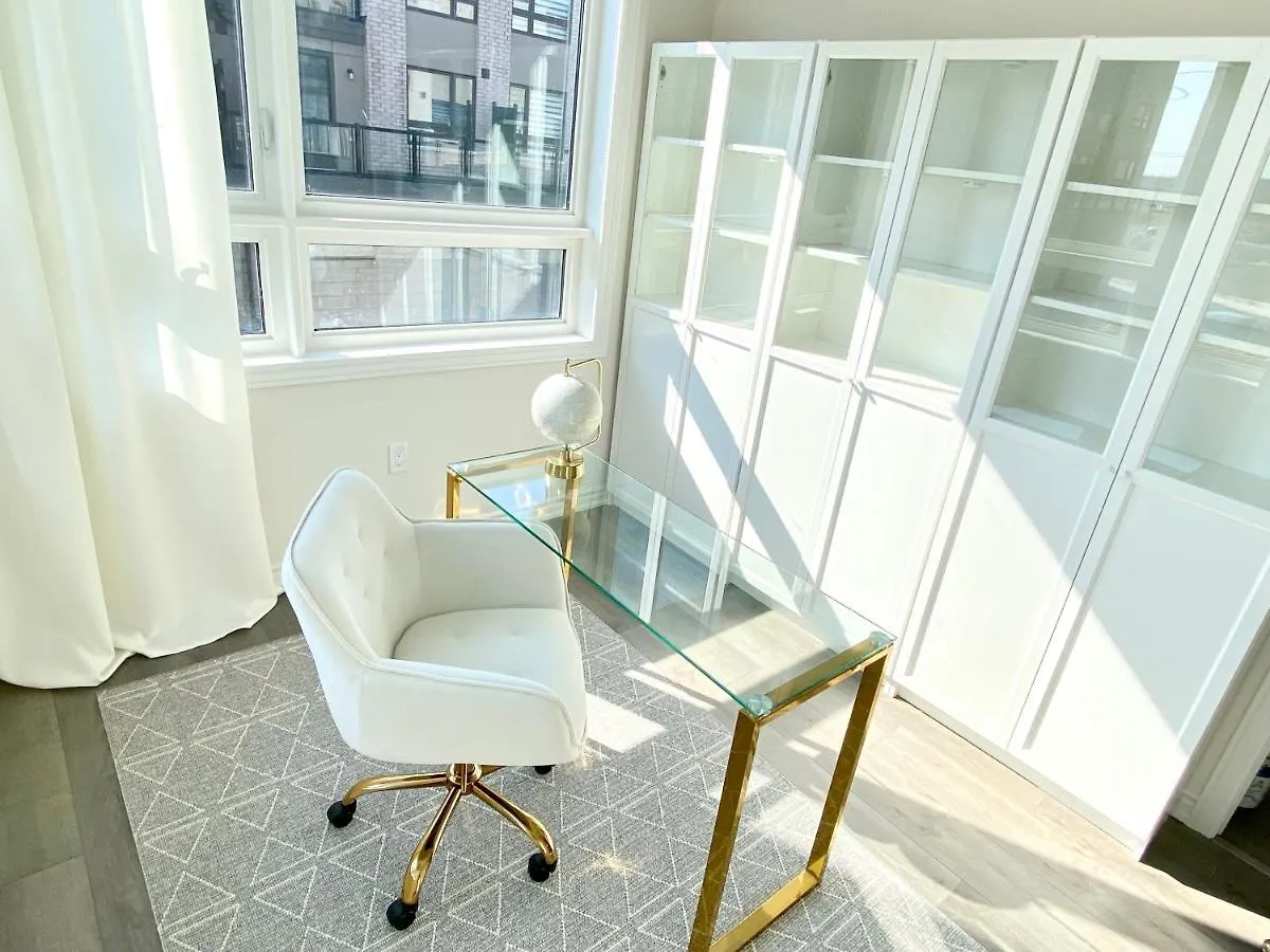 Modern And Bright Luxury Home Centrally Located In Toronto'S Gta Apartman Toronto