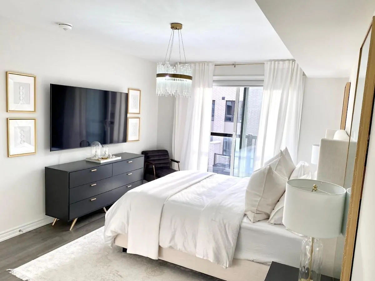 Modern And Bright Luxury Home Centrally Located In Toronto'S Gta Apartman Toronto